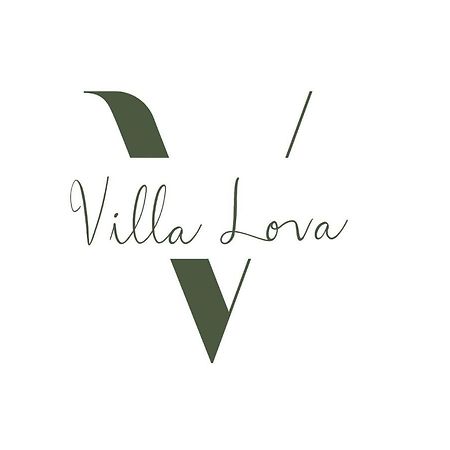 Villa Lova Sambirenteng Gretek ภายนอก รูปภาพ