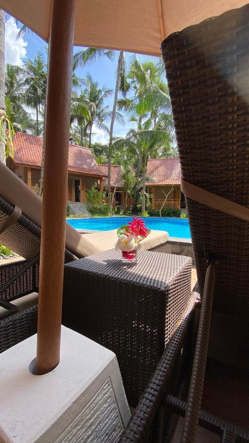 Villa Lova Sambirenteng Gretek ภายนอก รูปภาพ